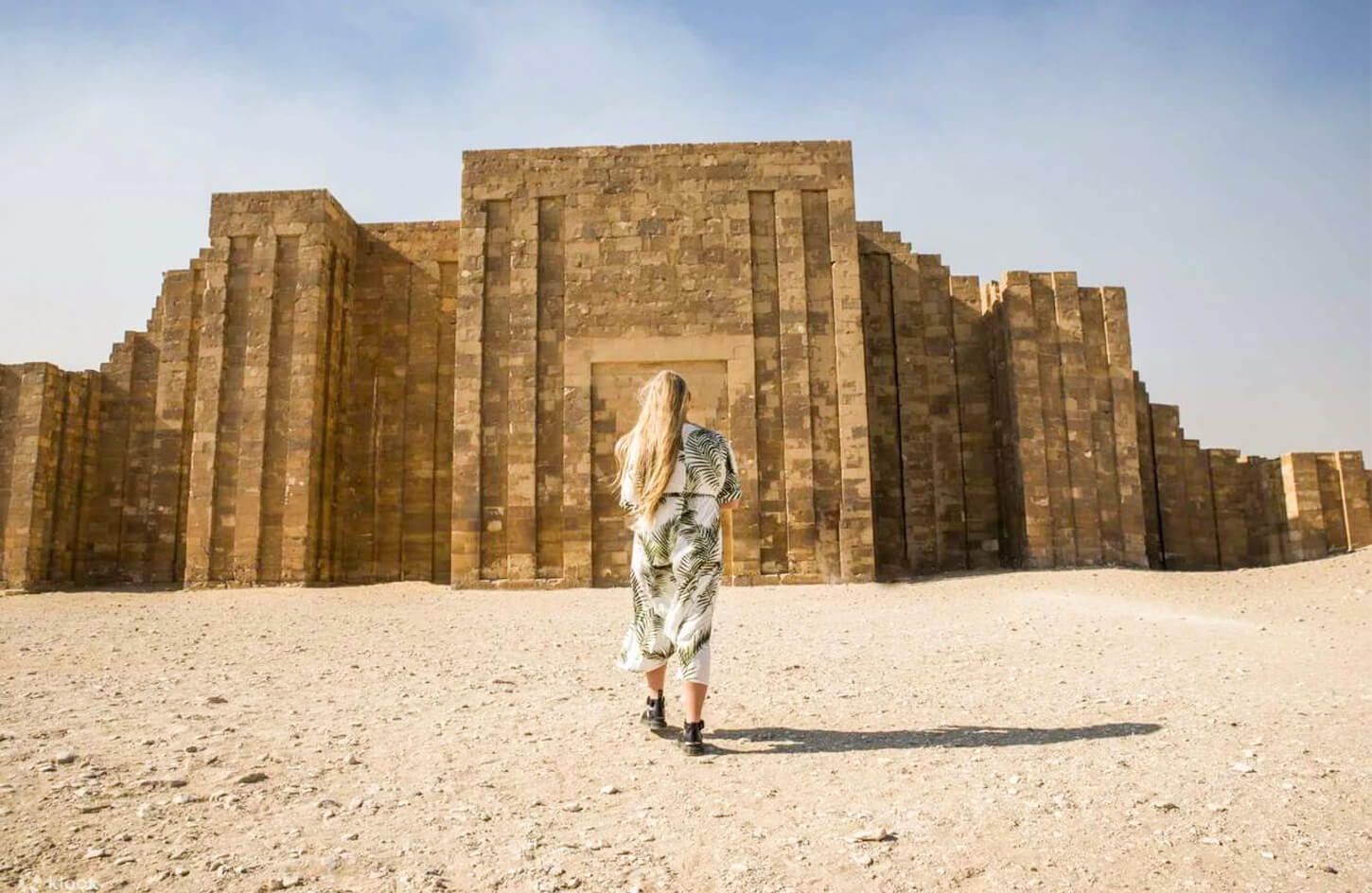 A-wonderful-picture-of-a-girl-in-front-of-Saqqara-cemetery
