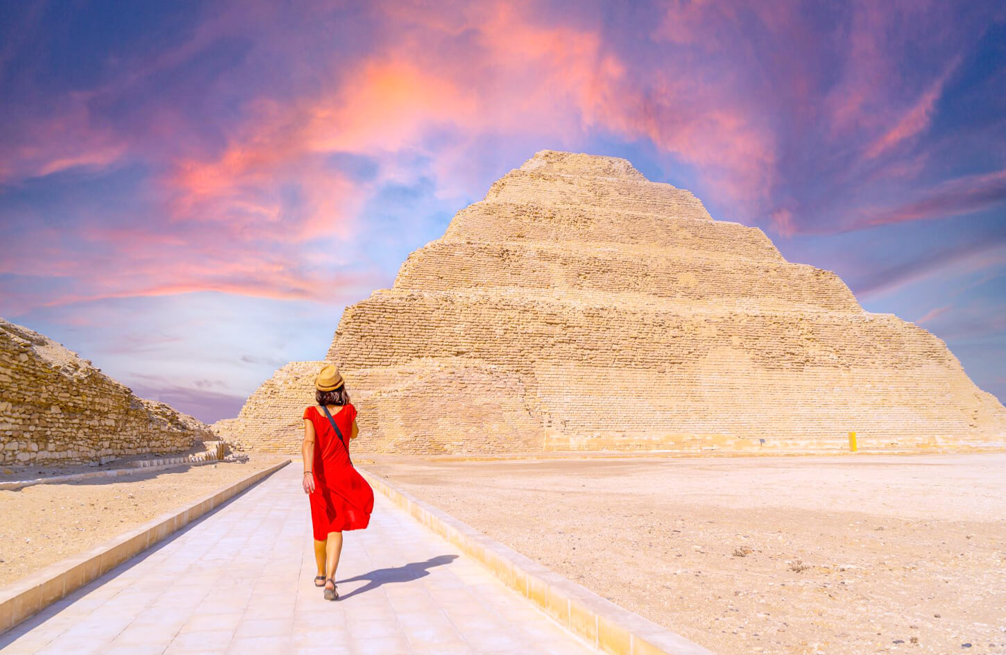 A-wonderful-picture-of-a-tourist-in-front-of-the-Saqqara-pyramid
