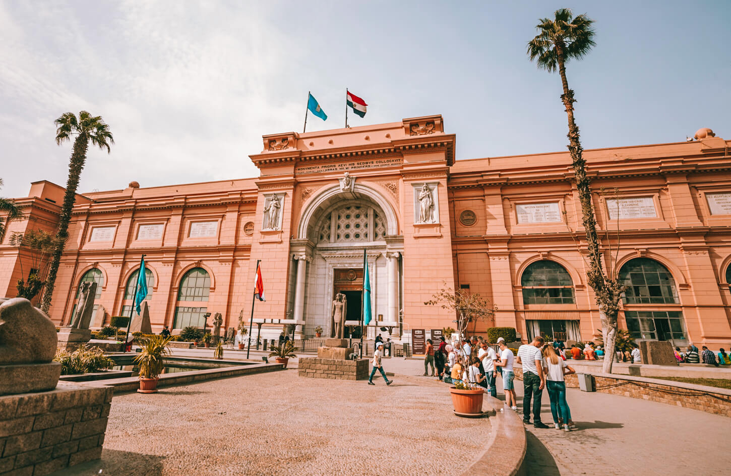 Some-tourists-from-the-entrance-to-the-Egyptian-Museum